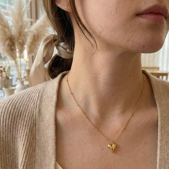 Golden Heart Pendant Necklace – Luxury Gift Edition - Ayat'e Jewels